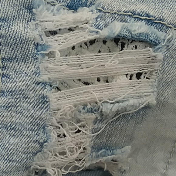 rue 21 shorts ripped design size 5/6, NWOT - Picture 3 of 7